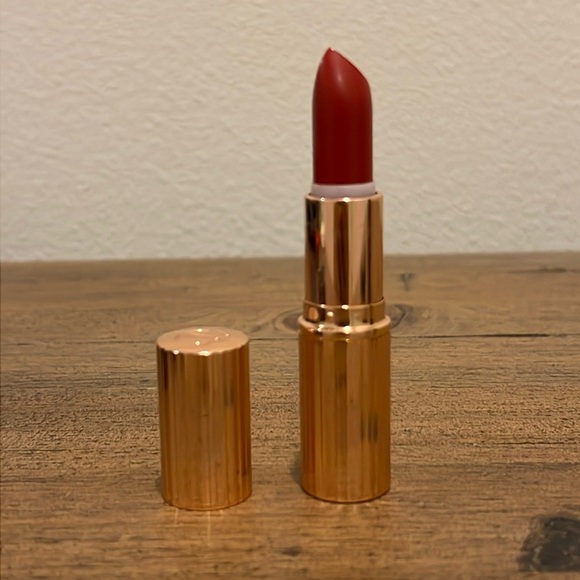 Charlotte Tilbury Other - Charlotte tilbury kissing lipstick so Marilyn